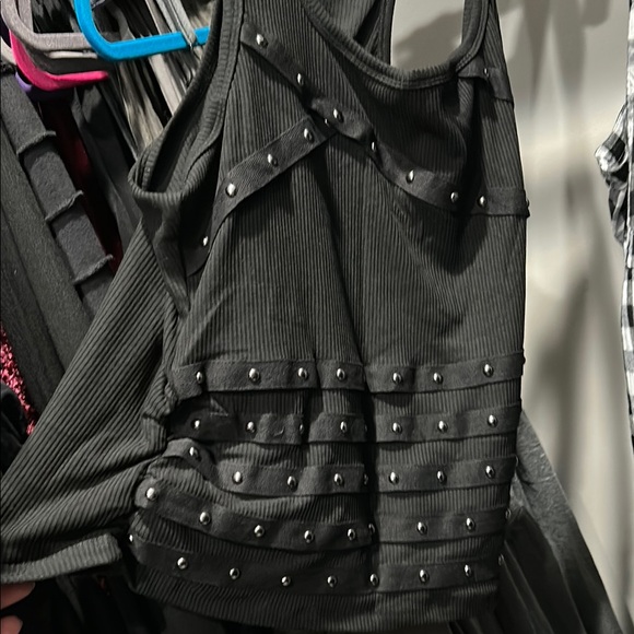 NWT Romwe Black Studded tank top stretchy 1XL - Picture 2 of 7